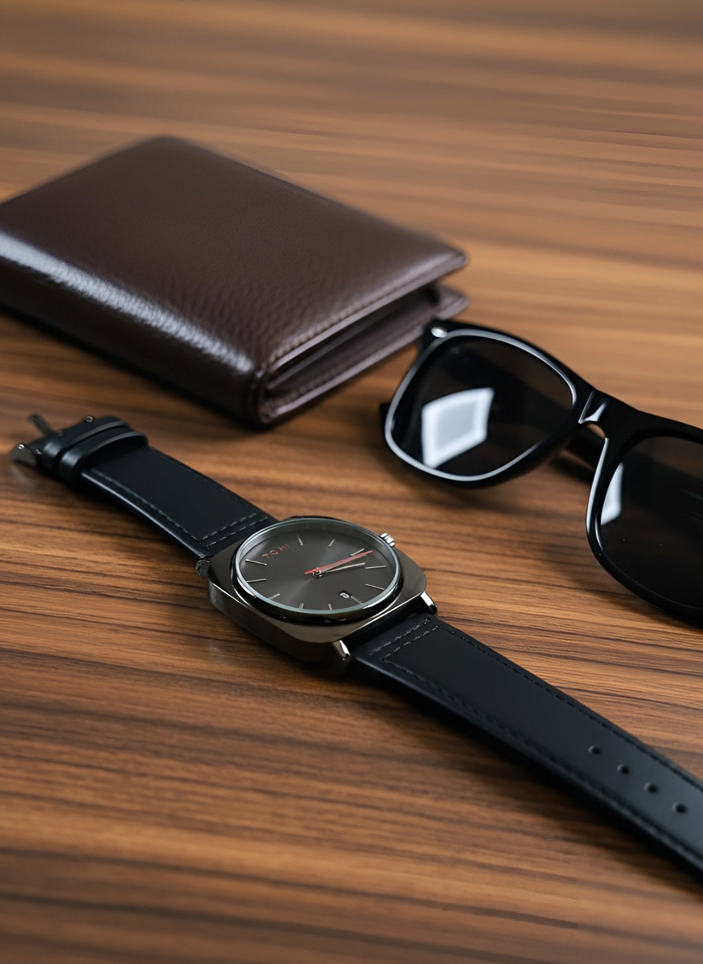 TOMI Classic Men’s Watch – Black Leather Strap