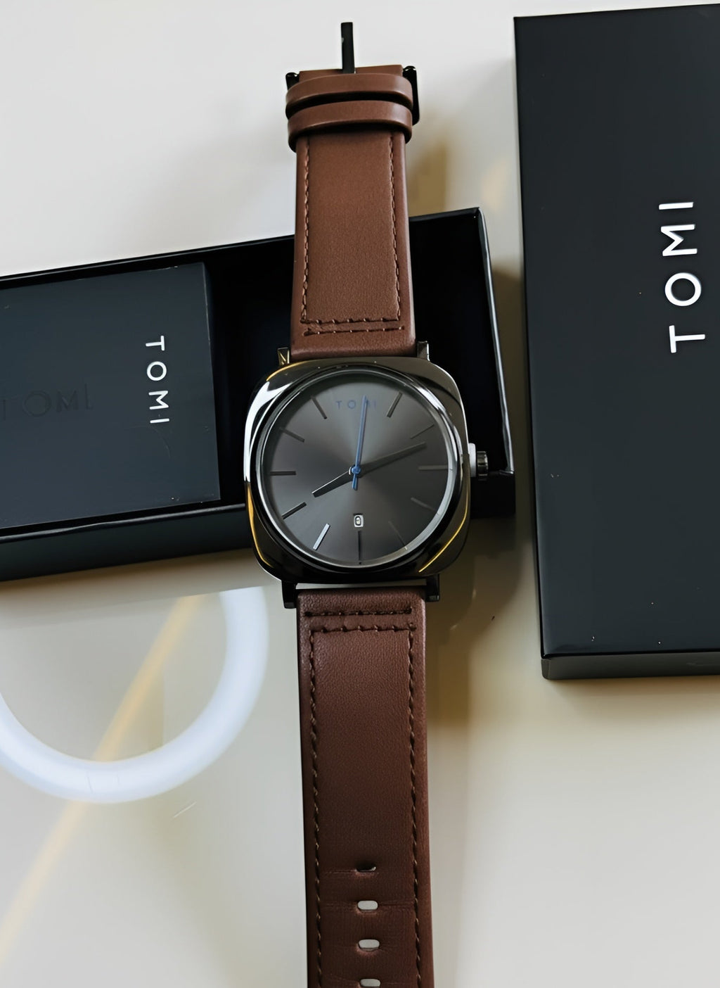 TOMI Classic Men’s Watch – Brown Leather Strap